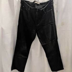 Levi's Woman's Jet Black Skinny Jeans